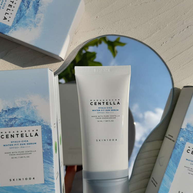 ضد آفتاب سنتلا اورجینال | اسکین 1004 هیالوسیکا SPF50+ PA++++ حجم 50 میل
